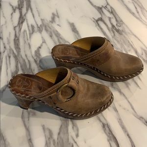 Vintage Frye Clogs
